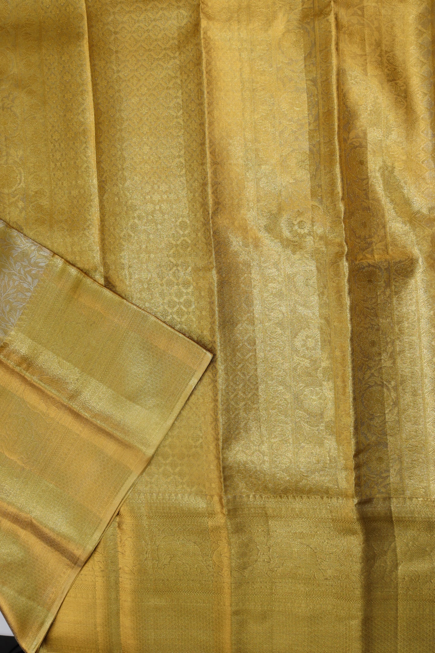 Classic Gold Kanjipuram Saree
