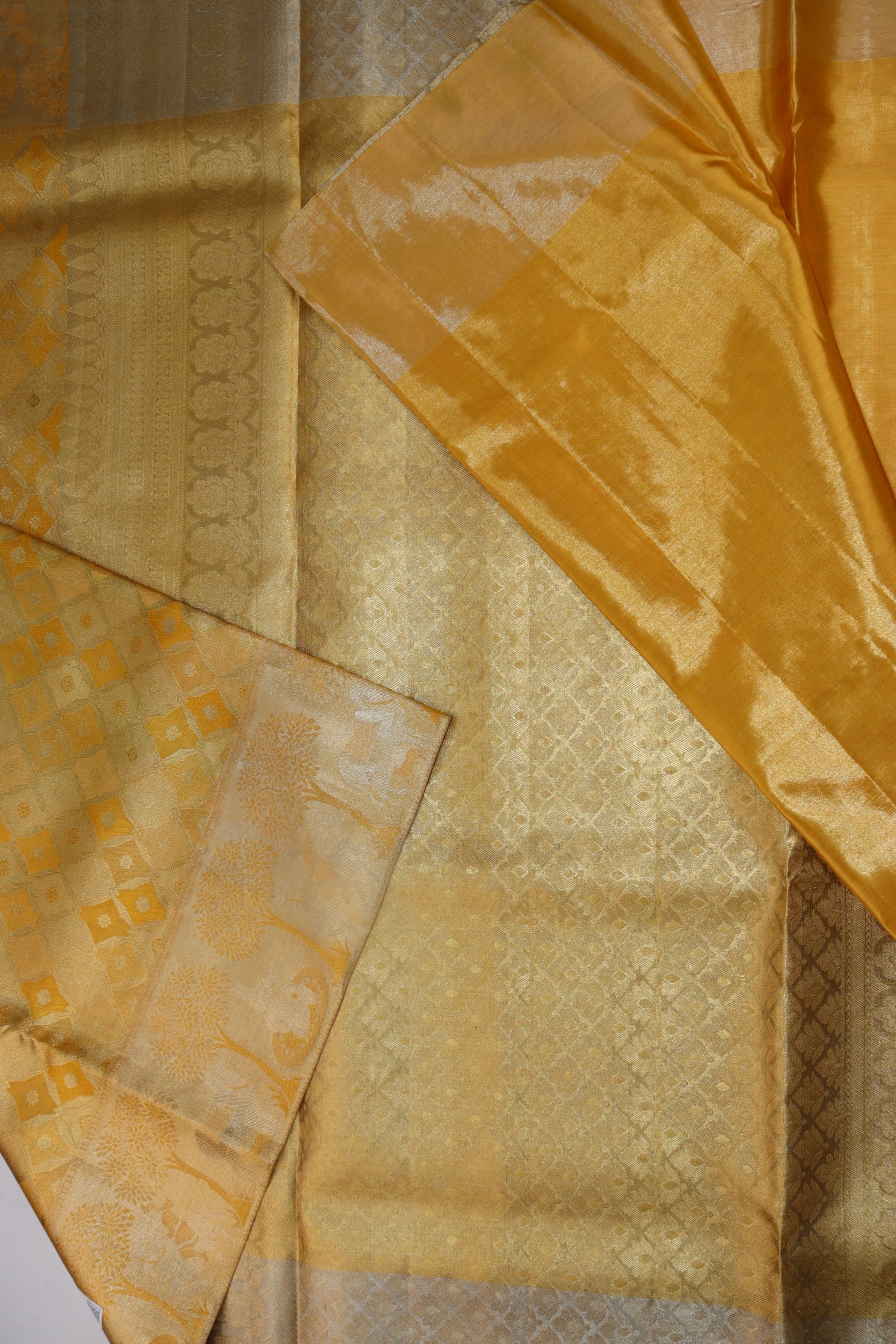Traditional Gold Kanjipuram Saree