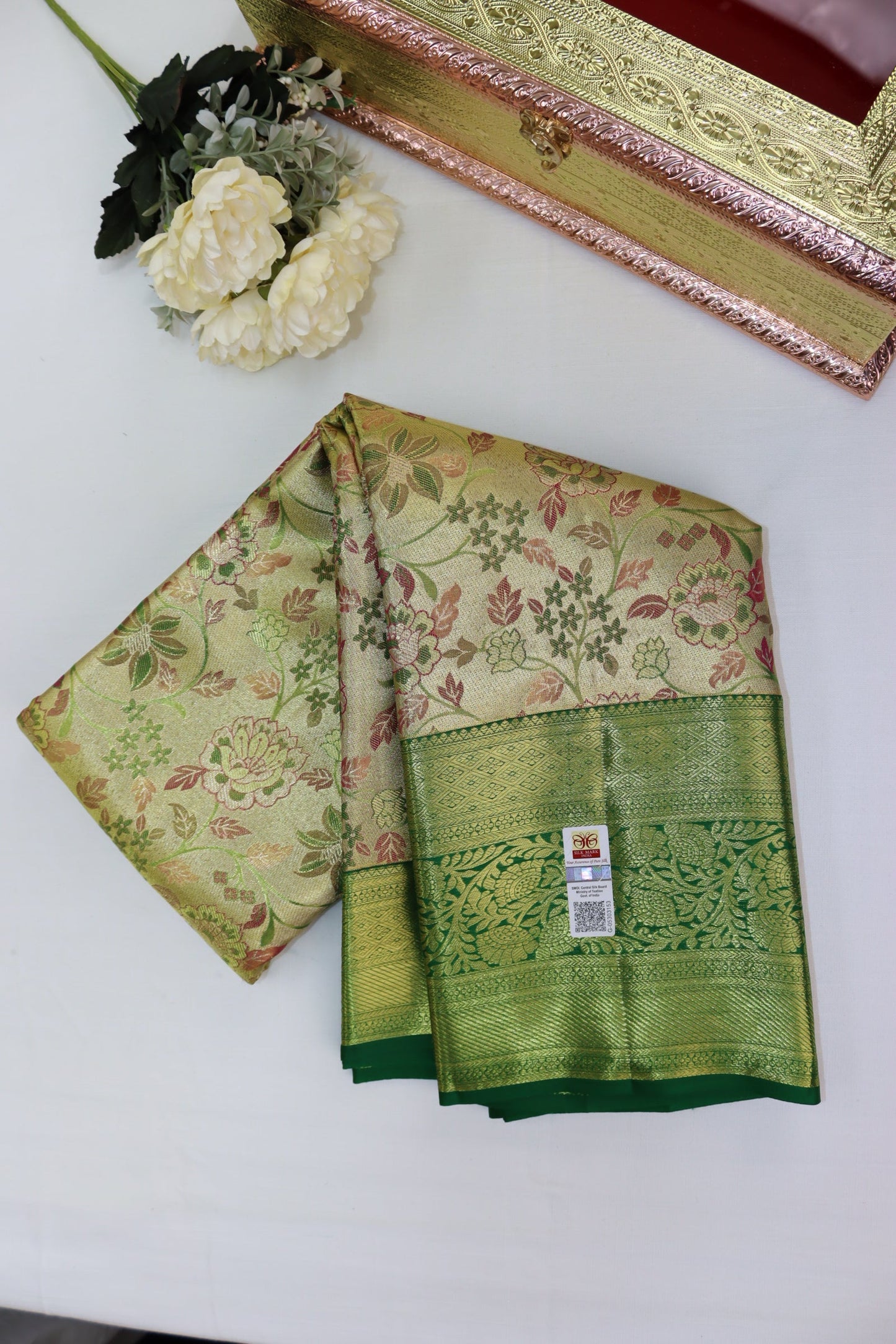 Luxurious Green Pure Kanjipuram Saree From Weavers and Best on Online