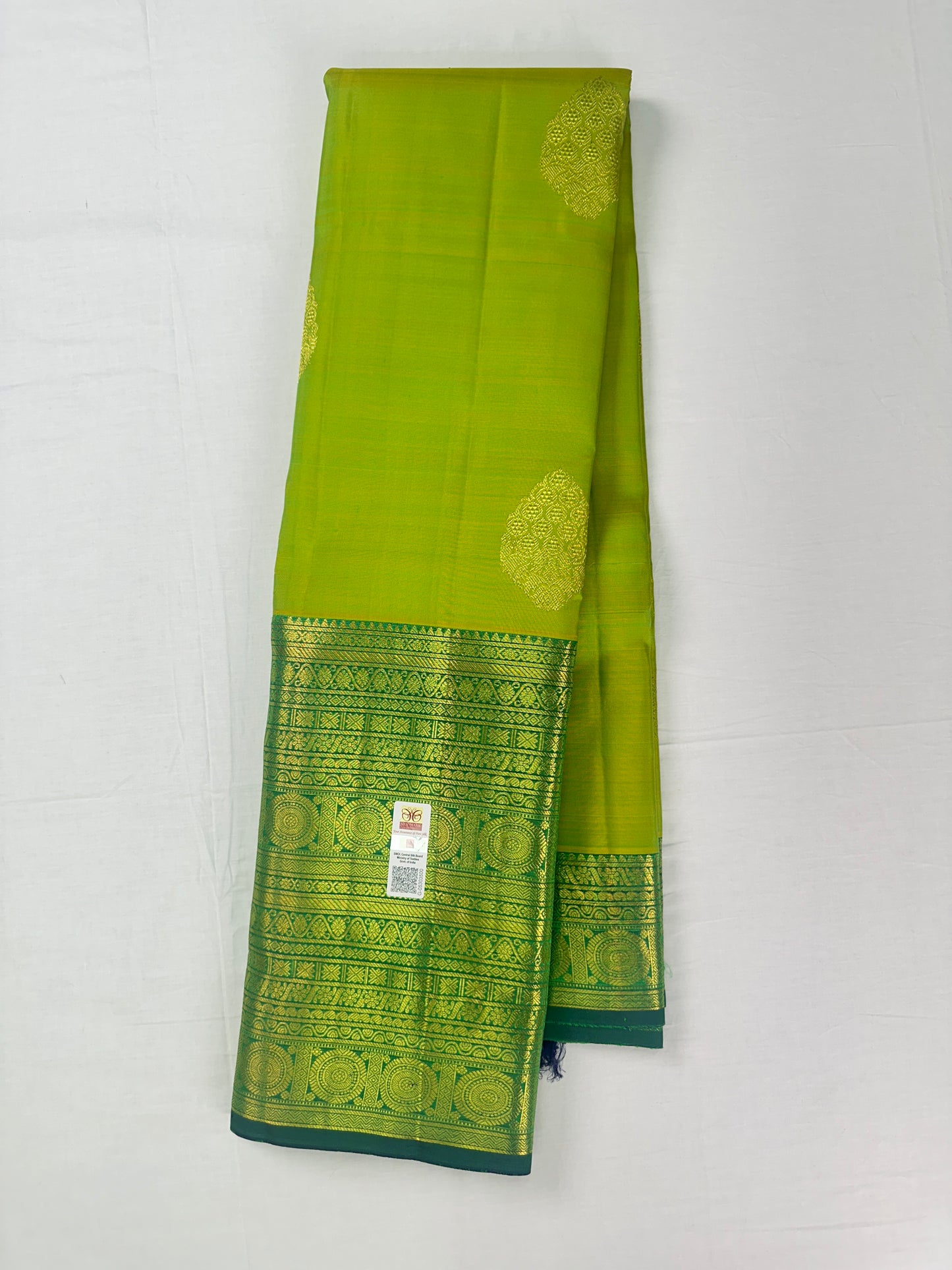 Traditional Green Kanchipuram Silk Saree From Weavers and Best on Online