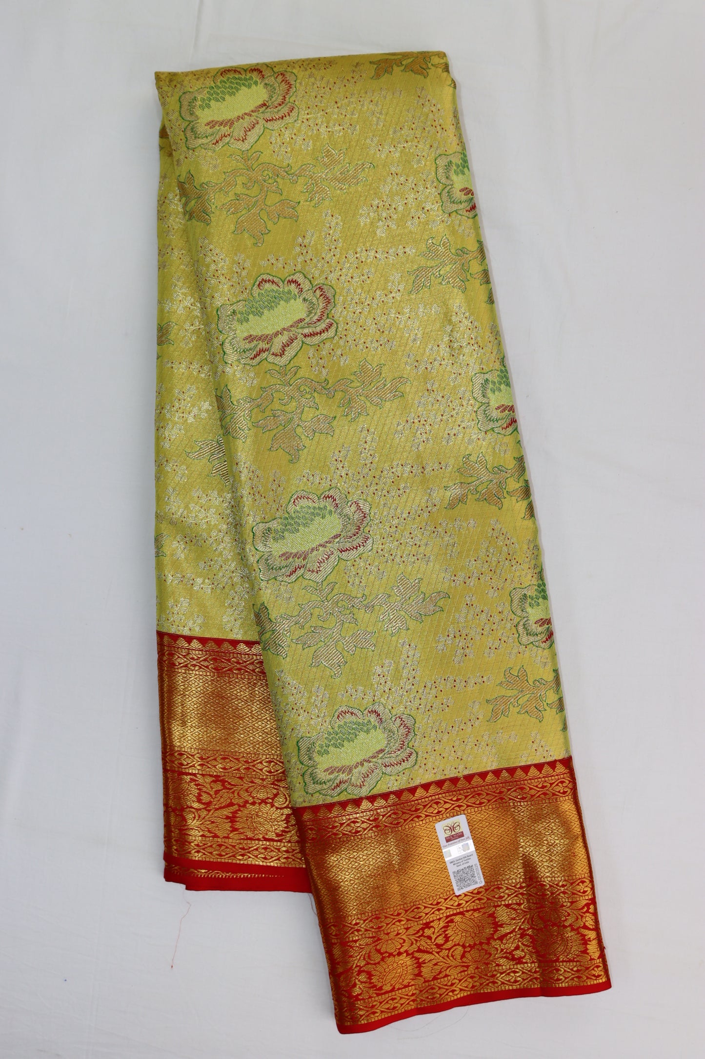 Exotic Yellow Kachipuram Silk saree From Weavers and Best on Online