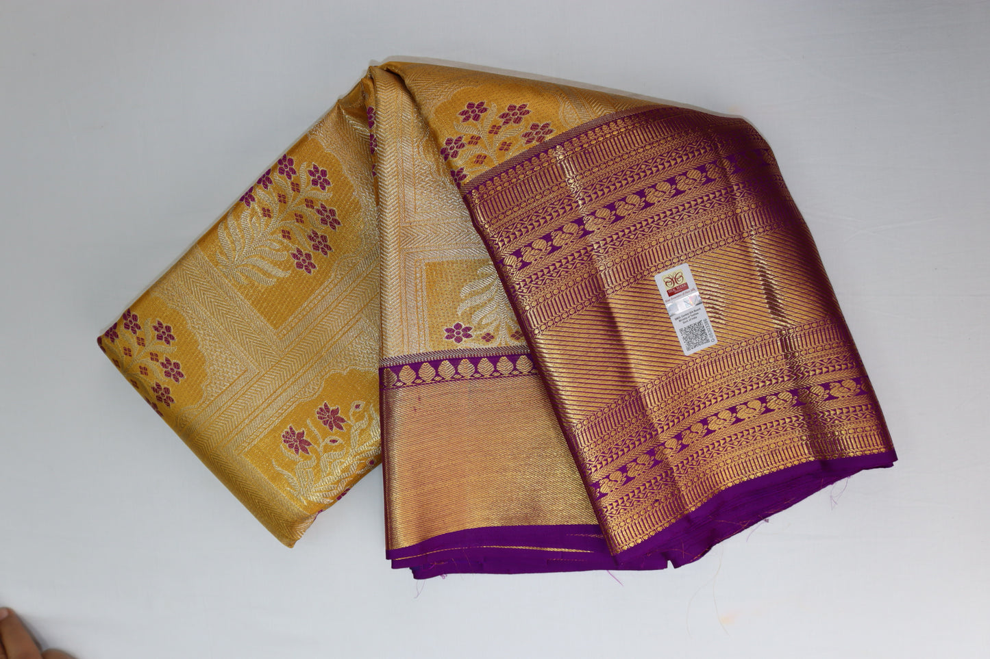Traditional Yellow Kanchipuram Silk Saree From Weavers and Best on Online