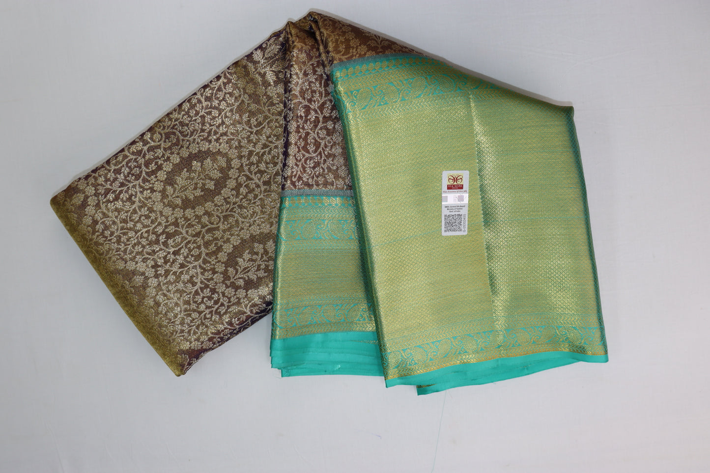 Exotic Dark Kanchipuram Silk Saree From Weavers and Best on Online