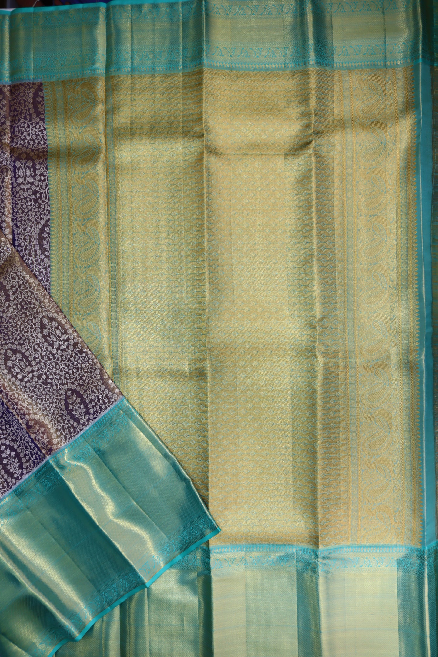 Exotic Dark Kanchipuram Silk Saree From Weavers and Best on Online