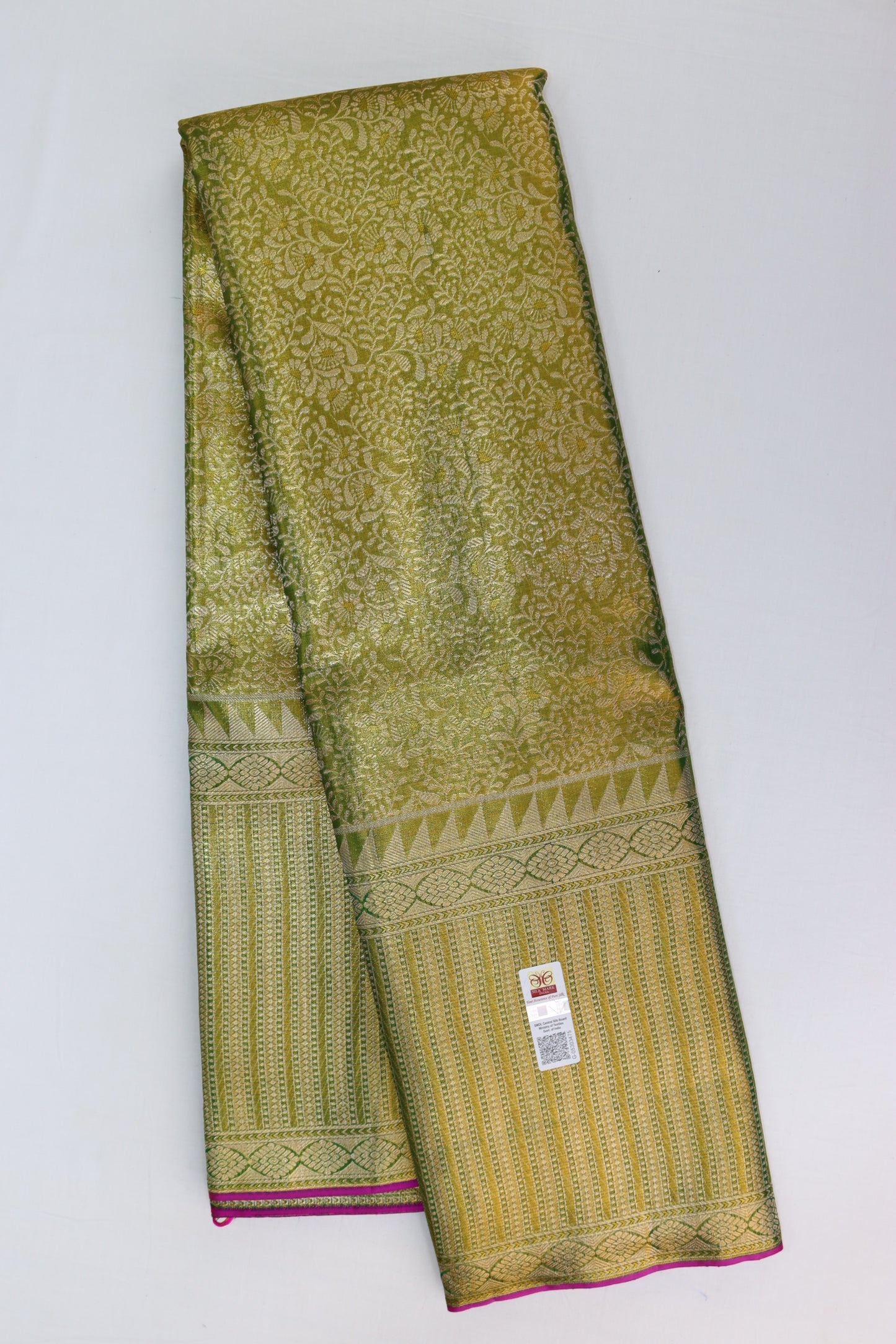 Traditional Green Kanchipuram Silk Saree From Weavers and Best on Online