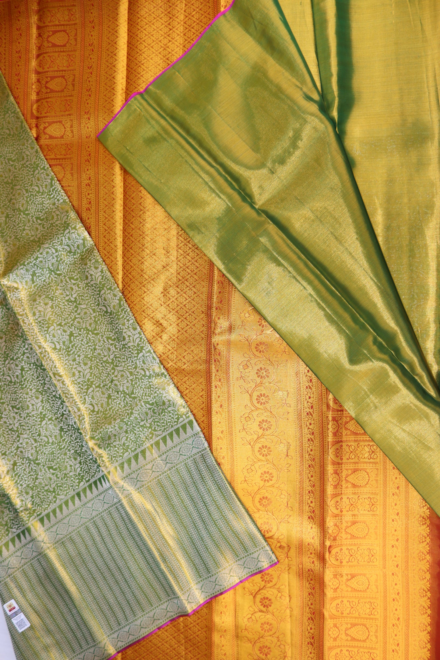 Traditional Green Kanchipuram Silk Saree From Weavers and Best on Online