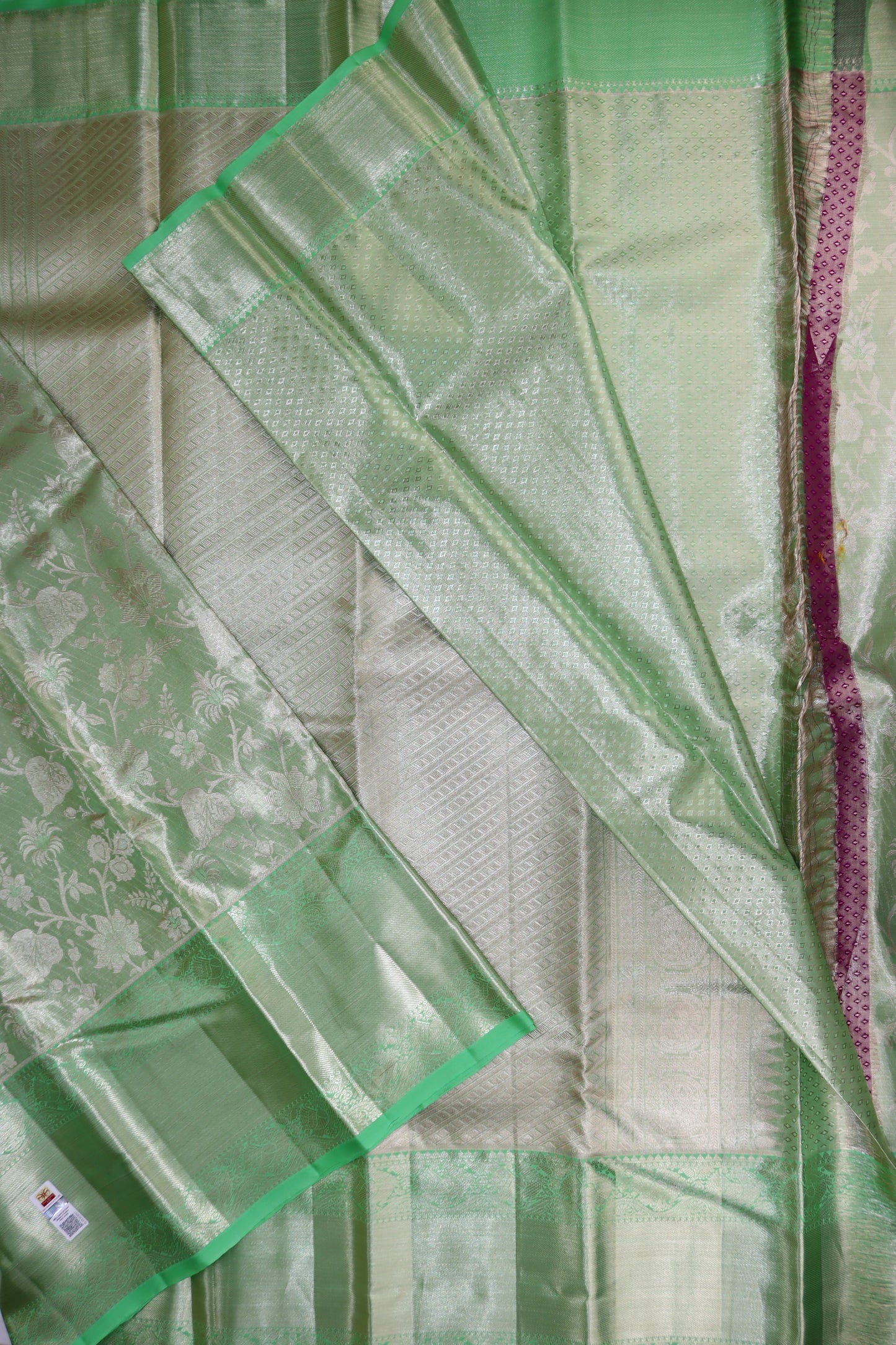 Classy Light green with Silver tone Kanchipuram Silk Saree From Weavers and Best on Online