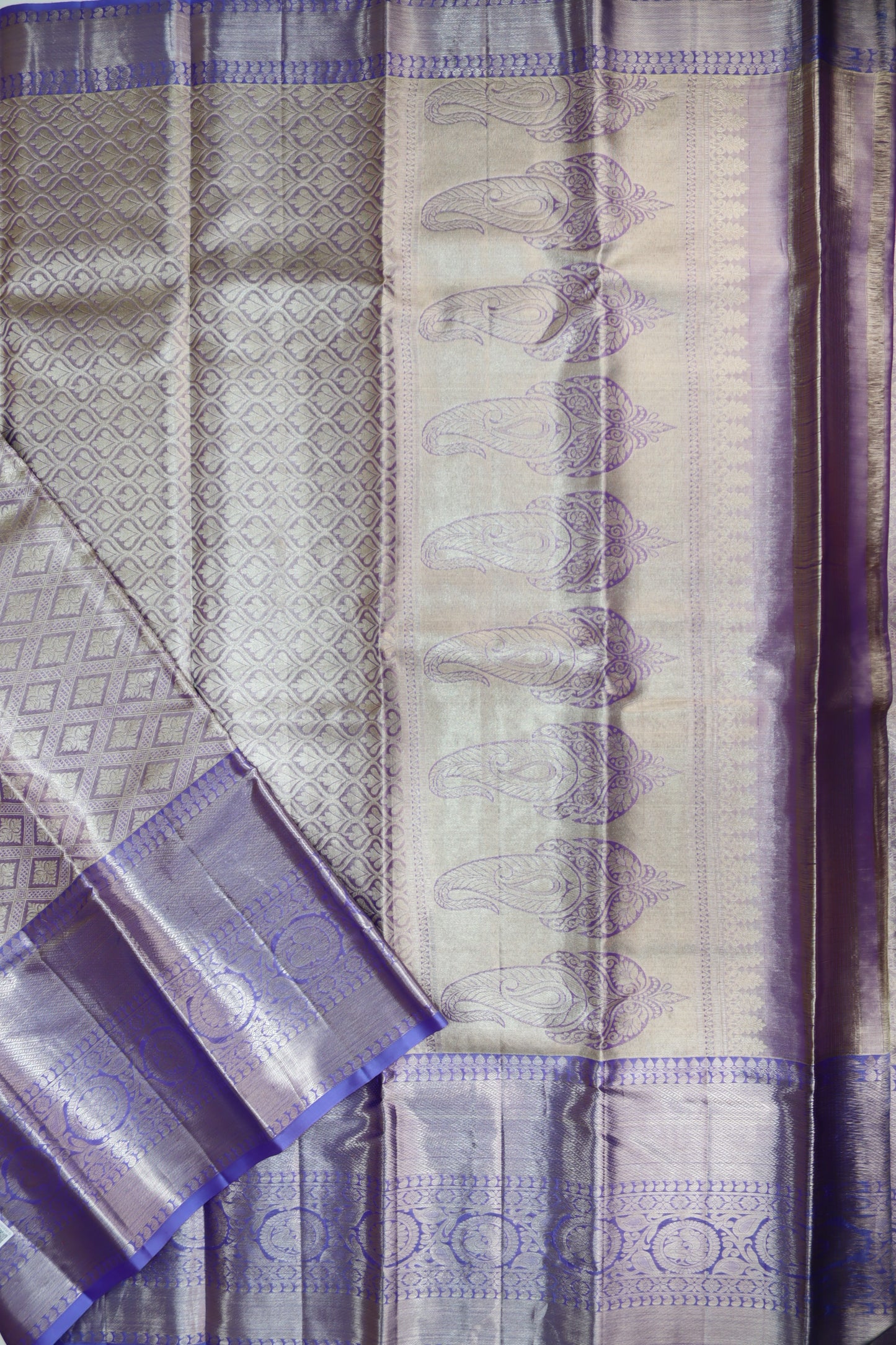 Vibrant Rhino Kanchipuram Silk Saree From Weavers and Best on Online