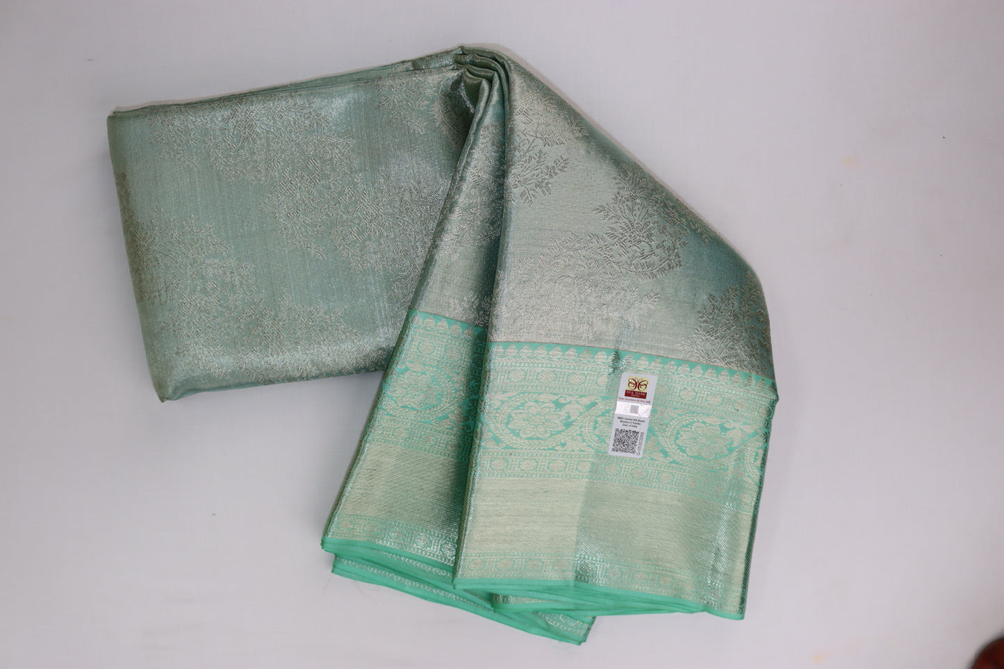 Beautiful Emerald Green Kanchipuram Silk saree From Weavers and Best on Online