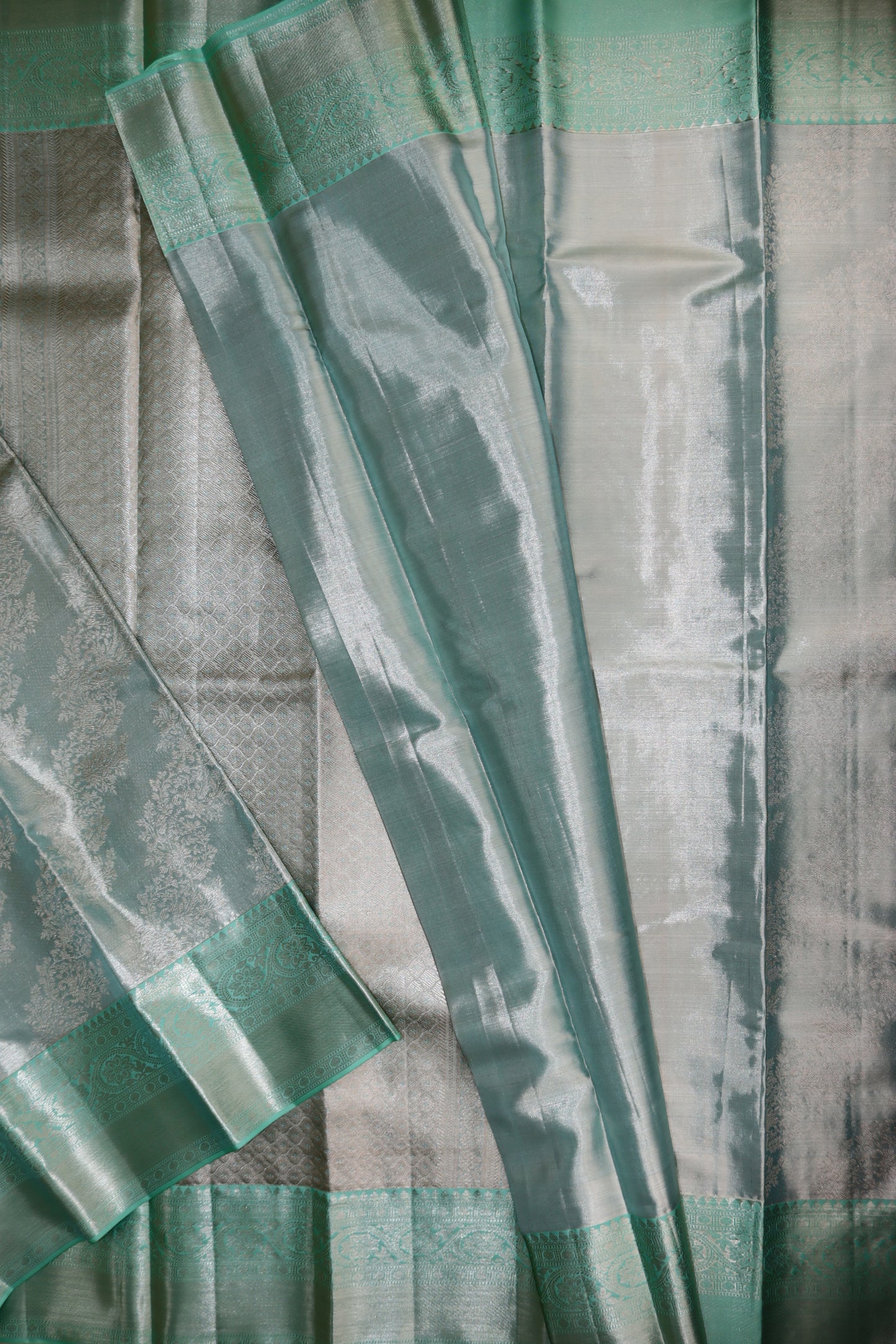 Beautiful Emerald Green Kanchipuram Silk saree From Weavers and Best on Online