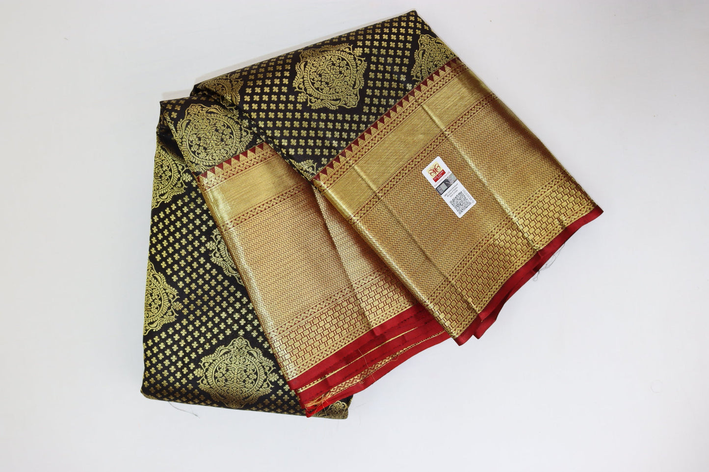 Elegant Black Kanjipuram Saree From Weavers and Best on Online