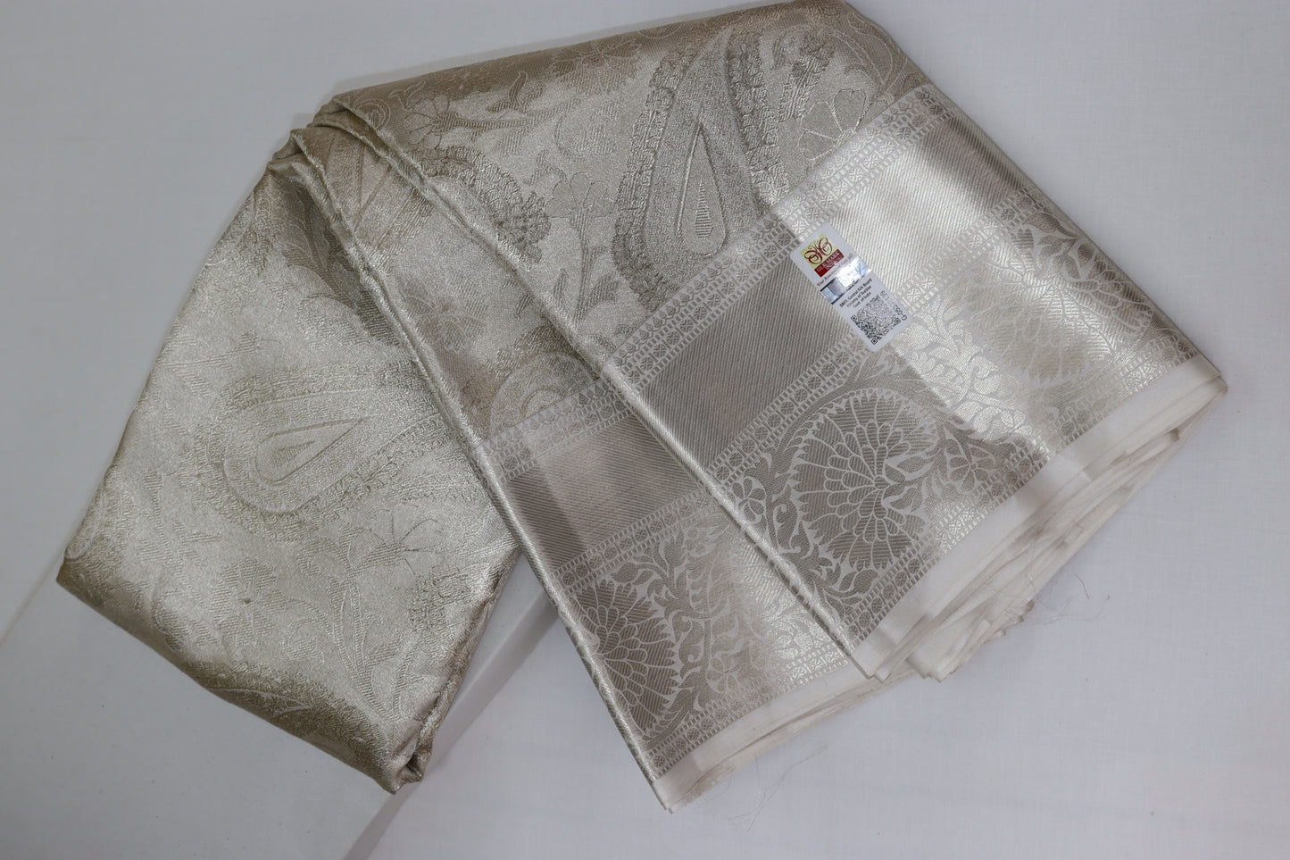 Exotic Silver Kanchipuram Silk Saree From Weavers and Best on Online