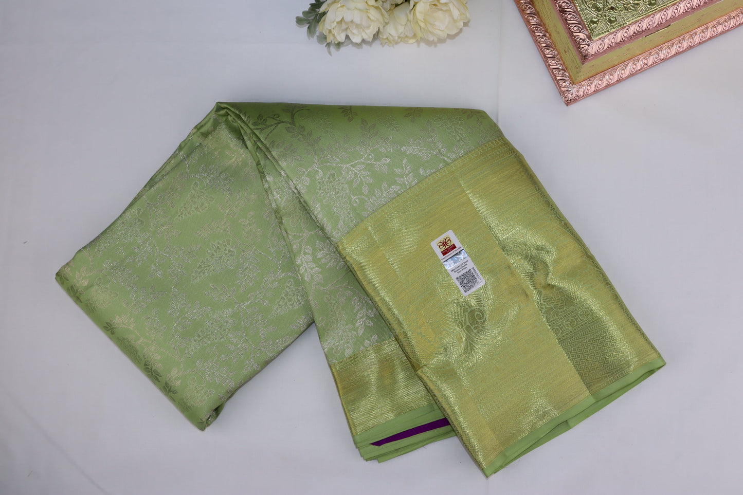Stunning Leaf Green Pure Kanjipuram Saree From Weavers and Best on Online