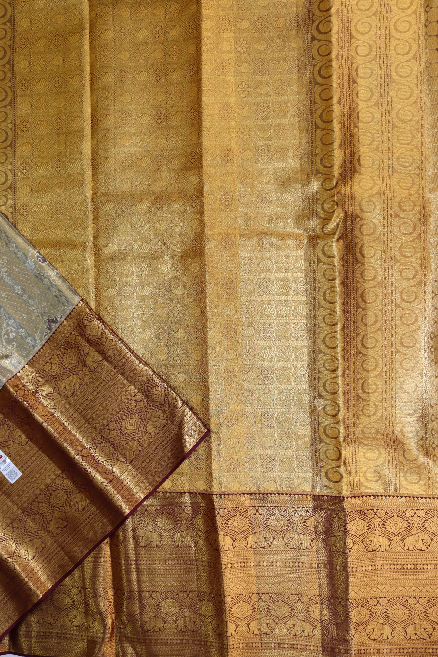 Opulent Chacolate Brown Kanchipuram Silk Saree
