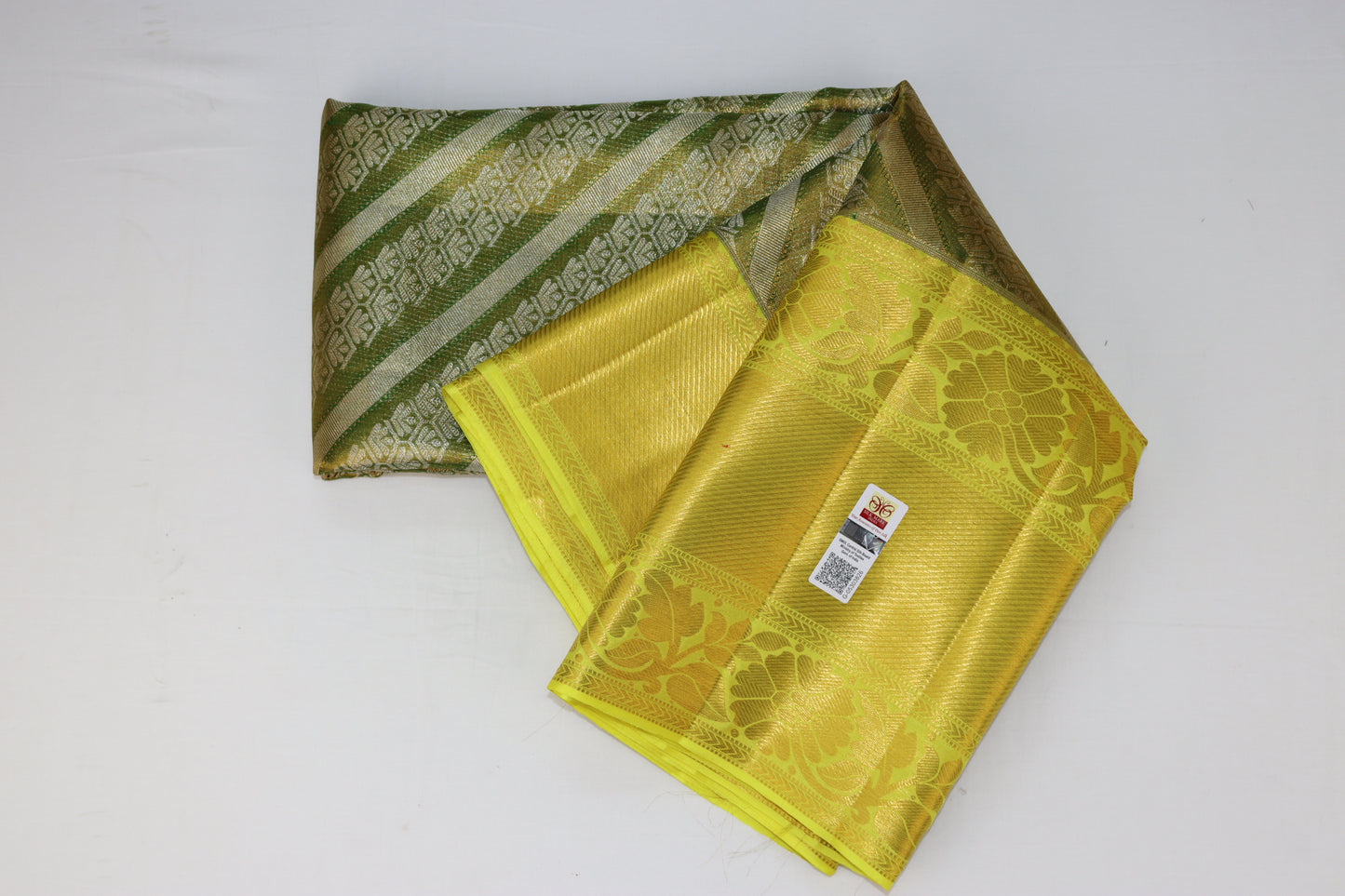 Graceful Green With Yellow Kanchipuram Silk Saree