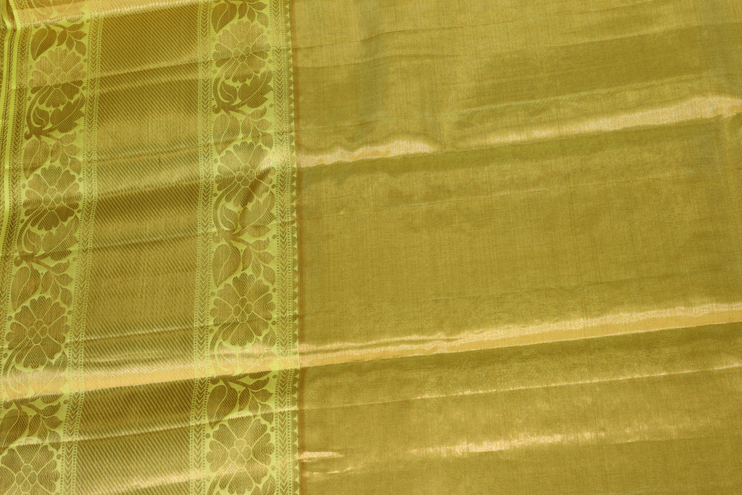 Graceful Green With Yellow Kanchipuram Silk Saree