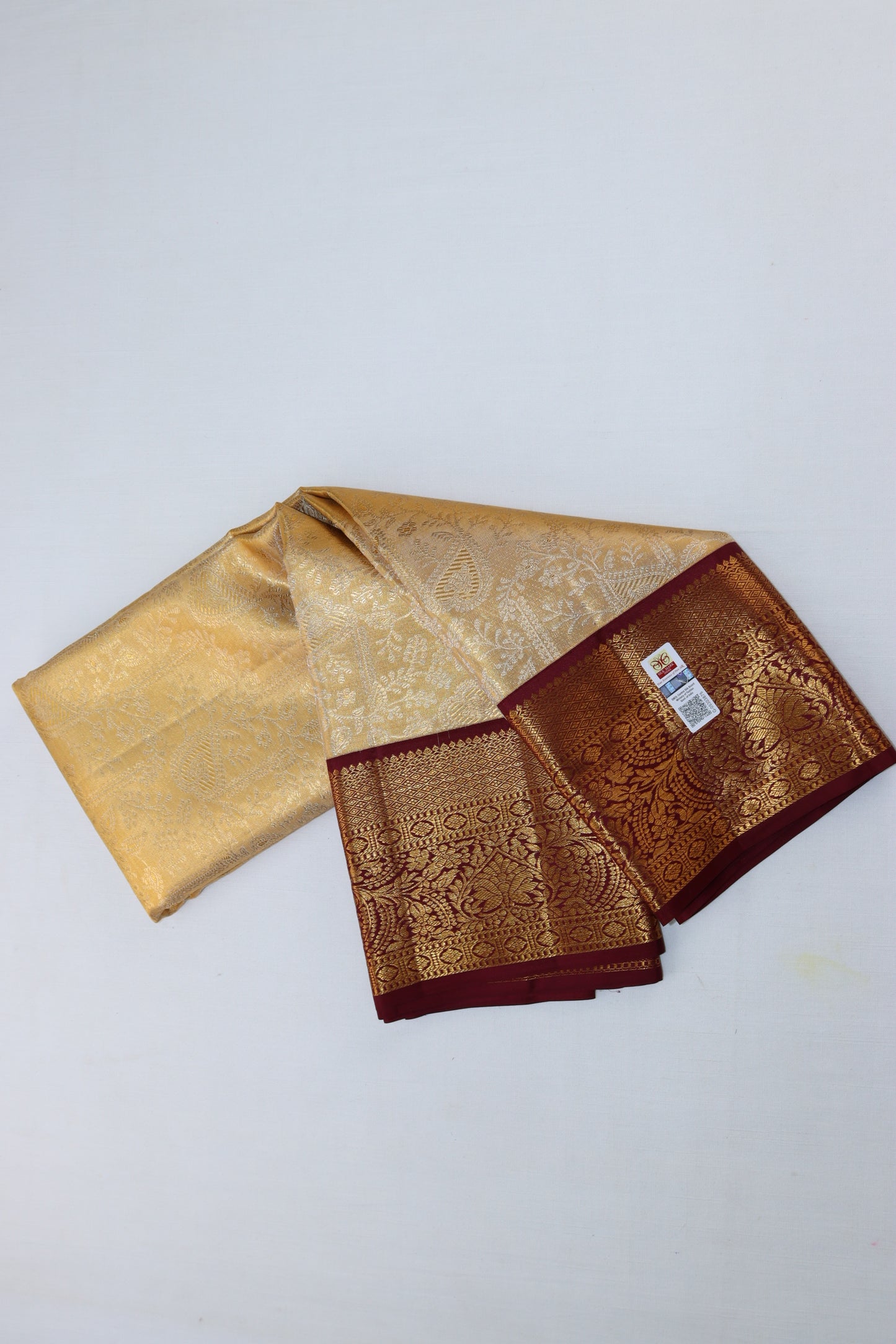 Amazing Gold Kanjipuram Saree