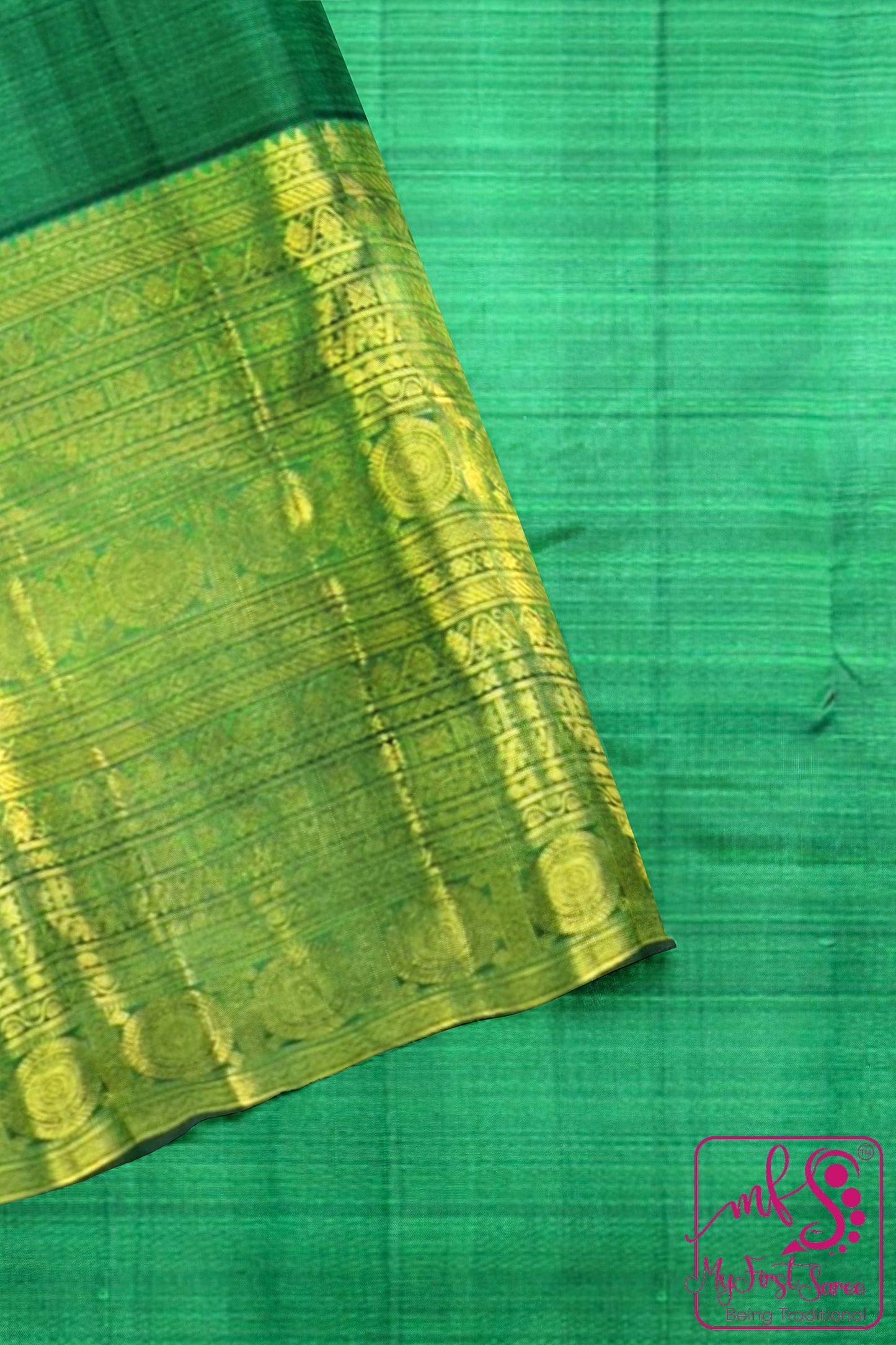 Traditional Green Kanchipuram Silk Saree From Weavers and Best on Online