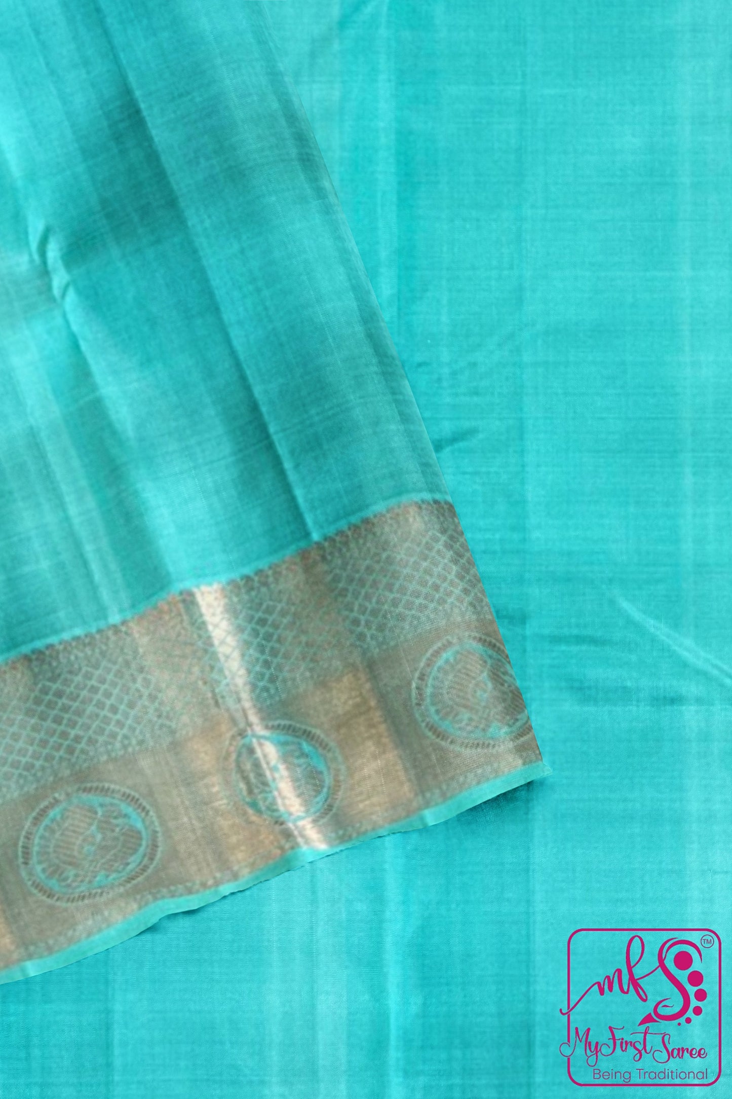 Traditional Green Kanchipuram Silk Saree From Weavers and Best on Online