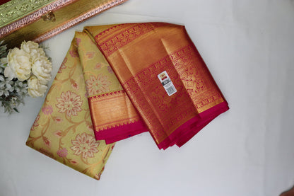 Rich Green Pure Kanjipuram Saree From Weavers and Best on Online