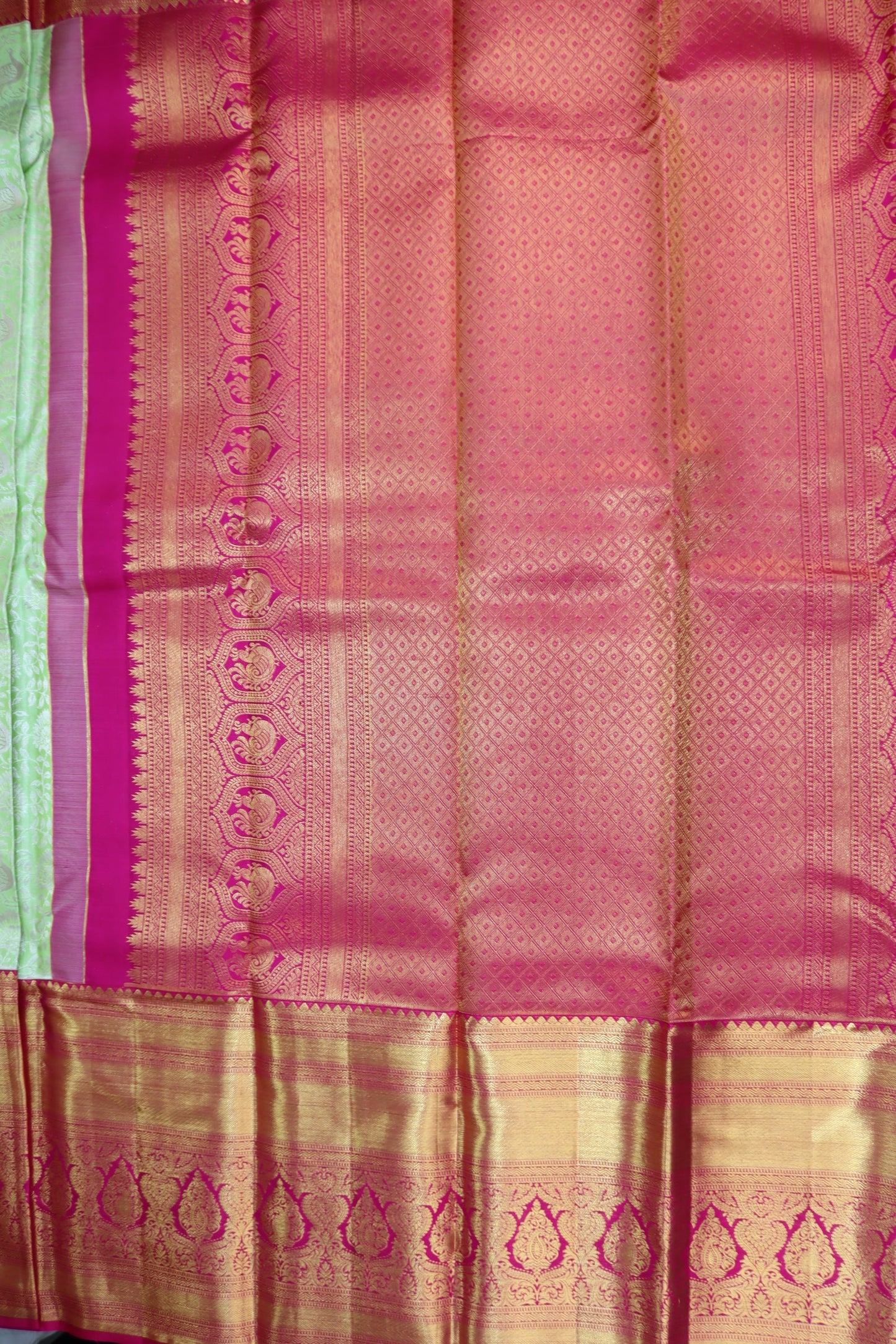 Mesmerizing Green Pure Kanjipuram Saree From Weavers and Best on Online