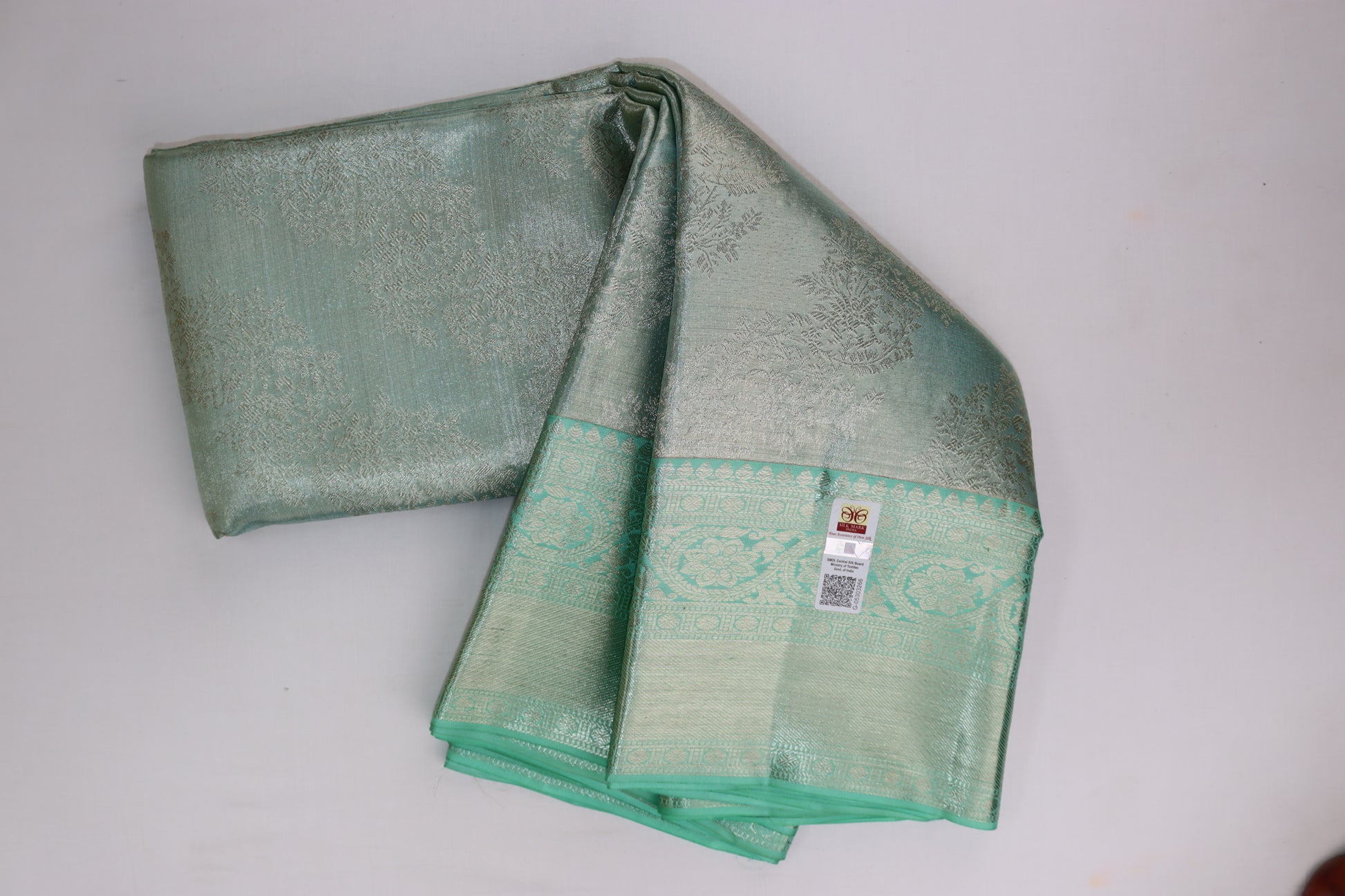 Beautiful Emerald Green Kanchipuram Silk saree - My First Saree