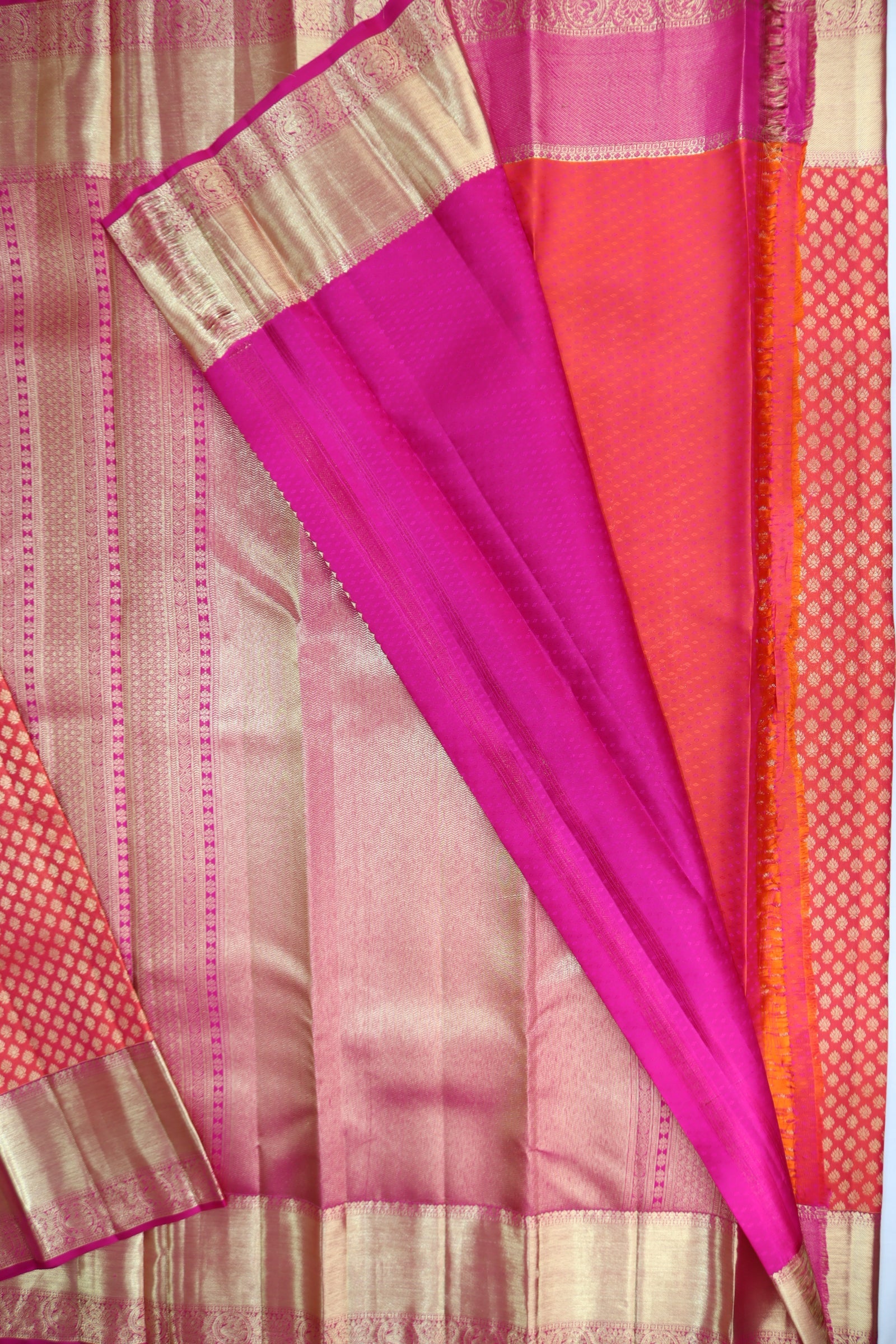 Mesmerizing Red Kanjipuram Saree From Weavers and Best on Online