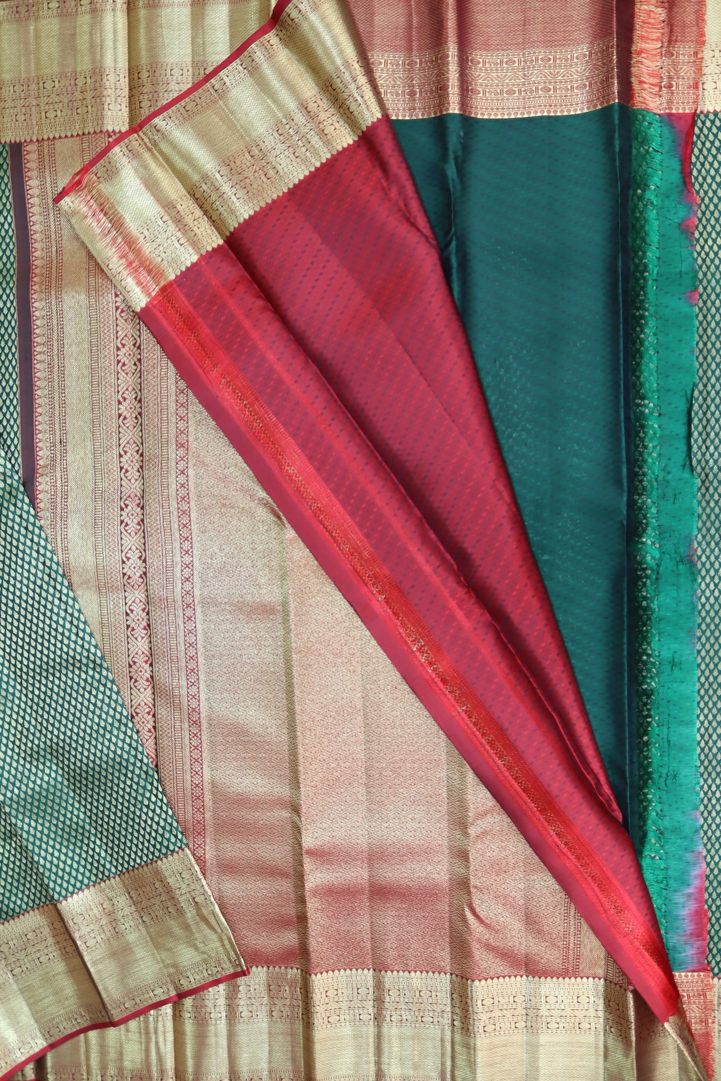 Elegant Green Kanjipuram Saree From Weavers and Best on Online