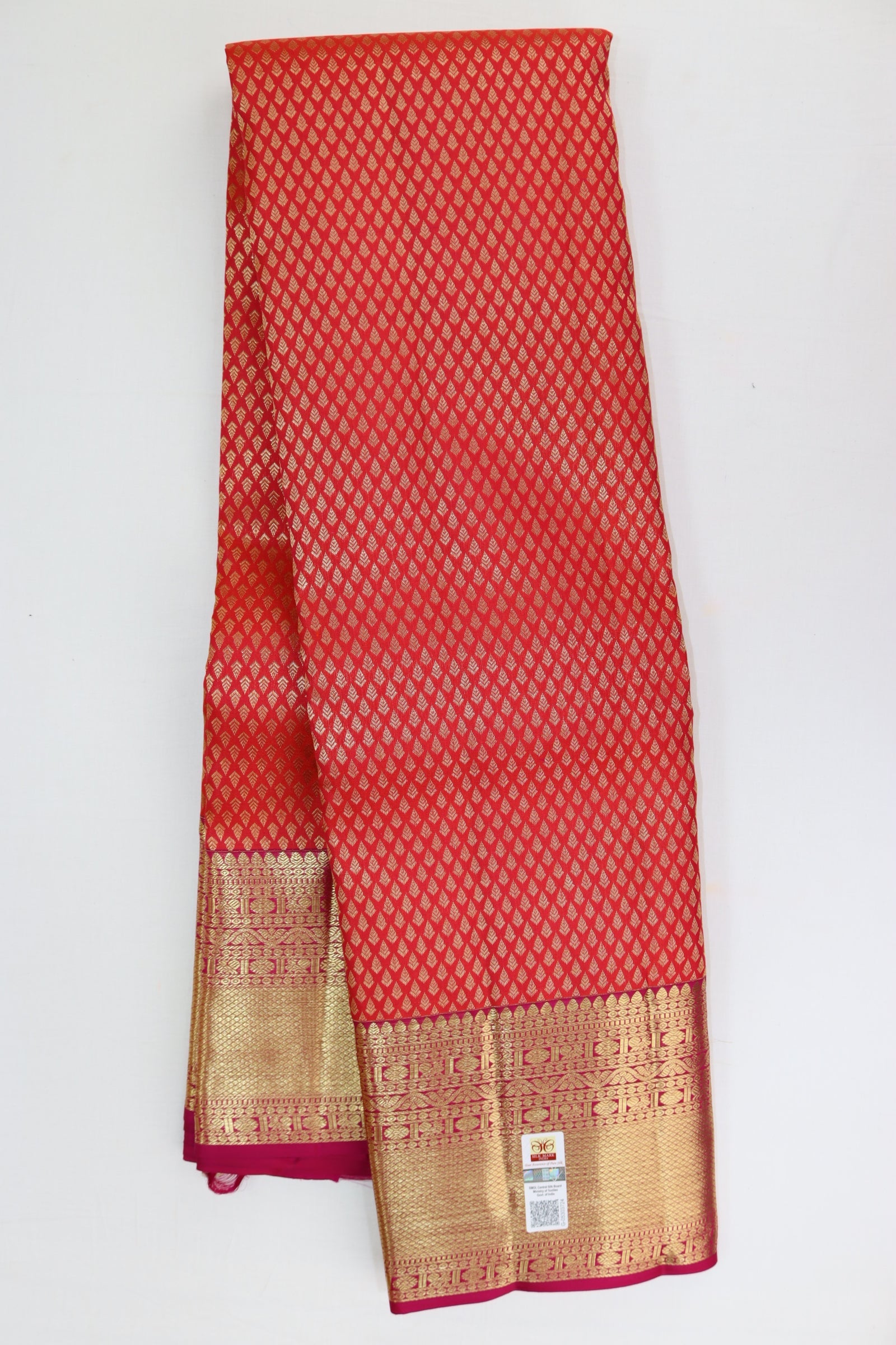 Luxurious Red Kanjipuram Saree From Weavers and Best on Online