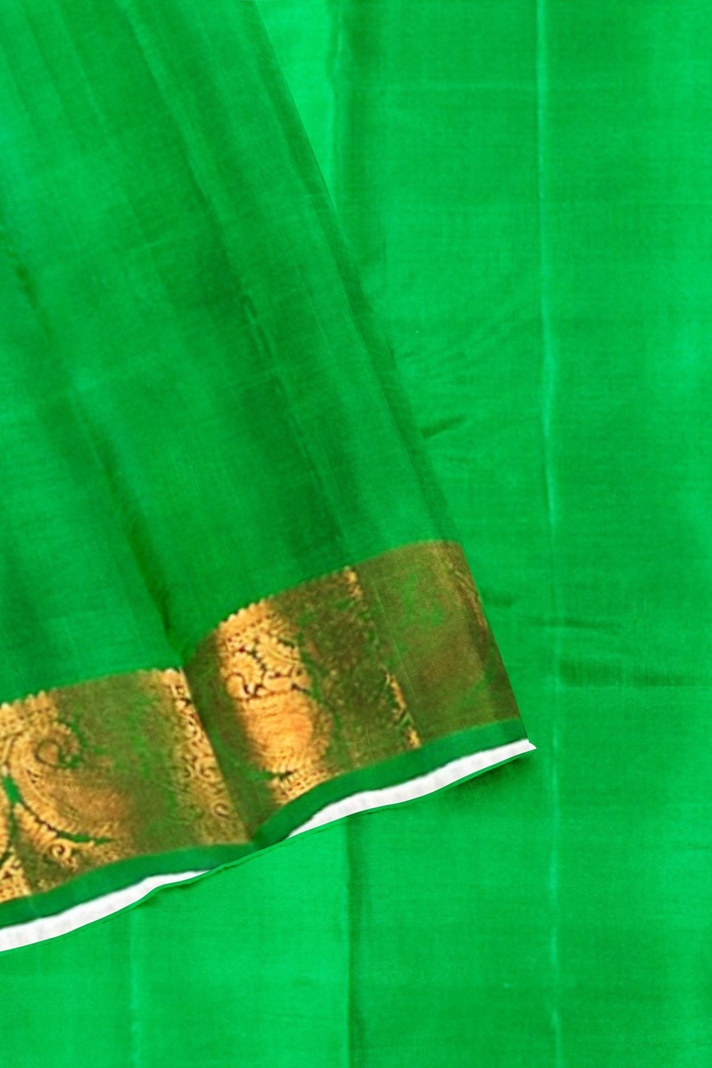 Traditional Green Kanchipuram Silk Saree From Weavers and Best on Online